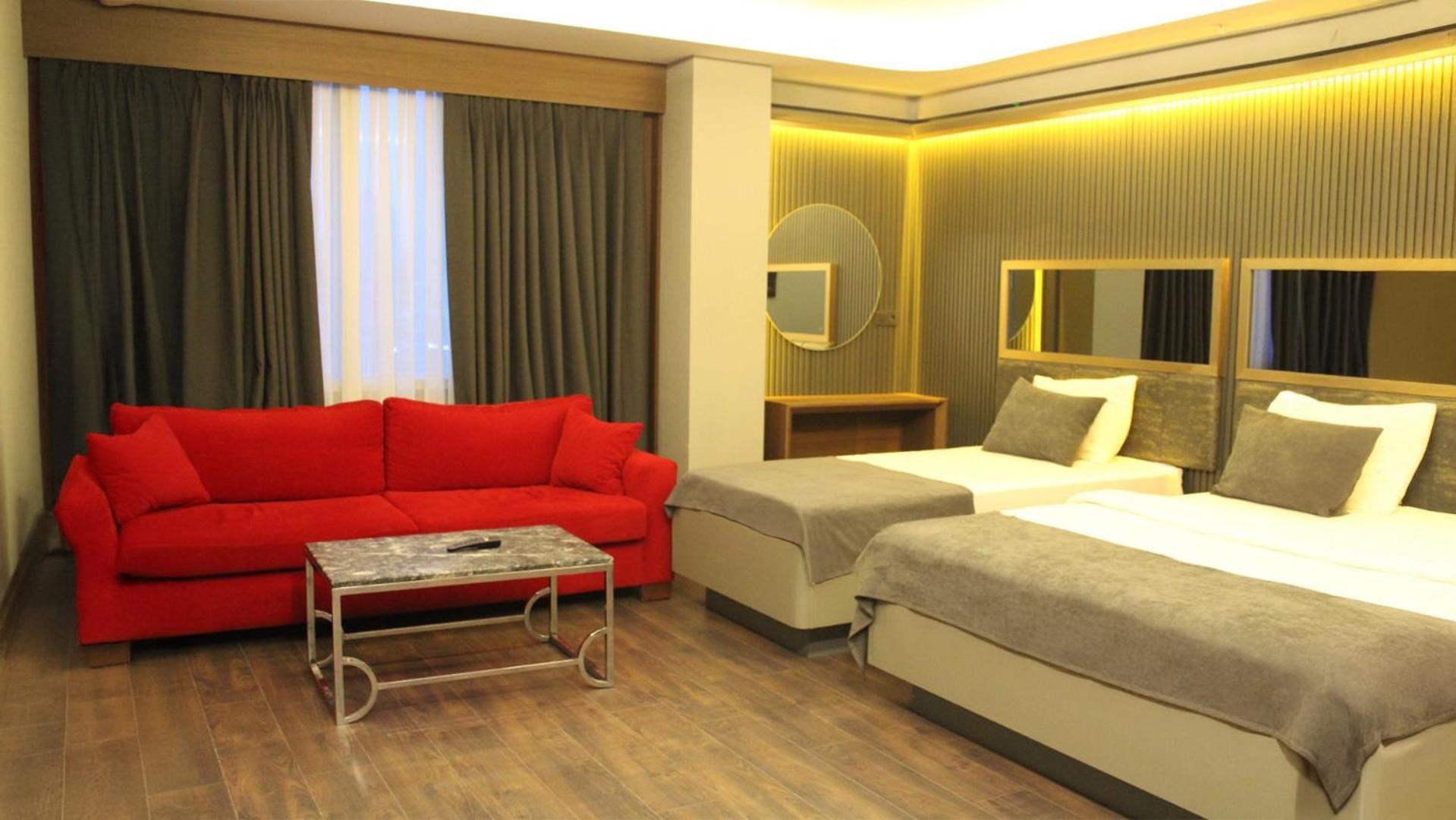 216 Eagle Palace Otel
